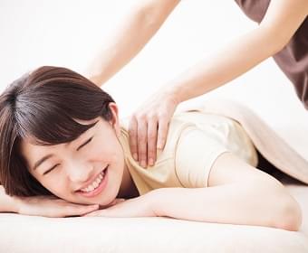 リンパマッサージ師イメージ